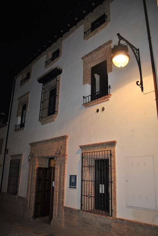 Hospederia Castillo De Alcaudete Guest House ภายนอก รูปภาพ