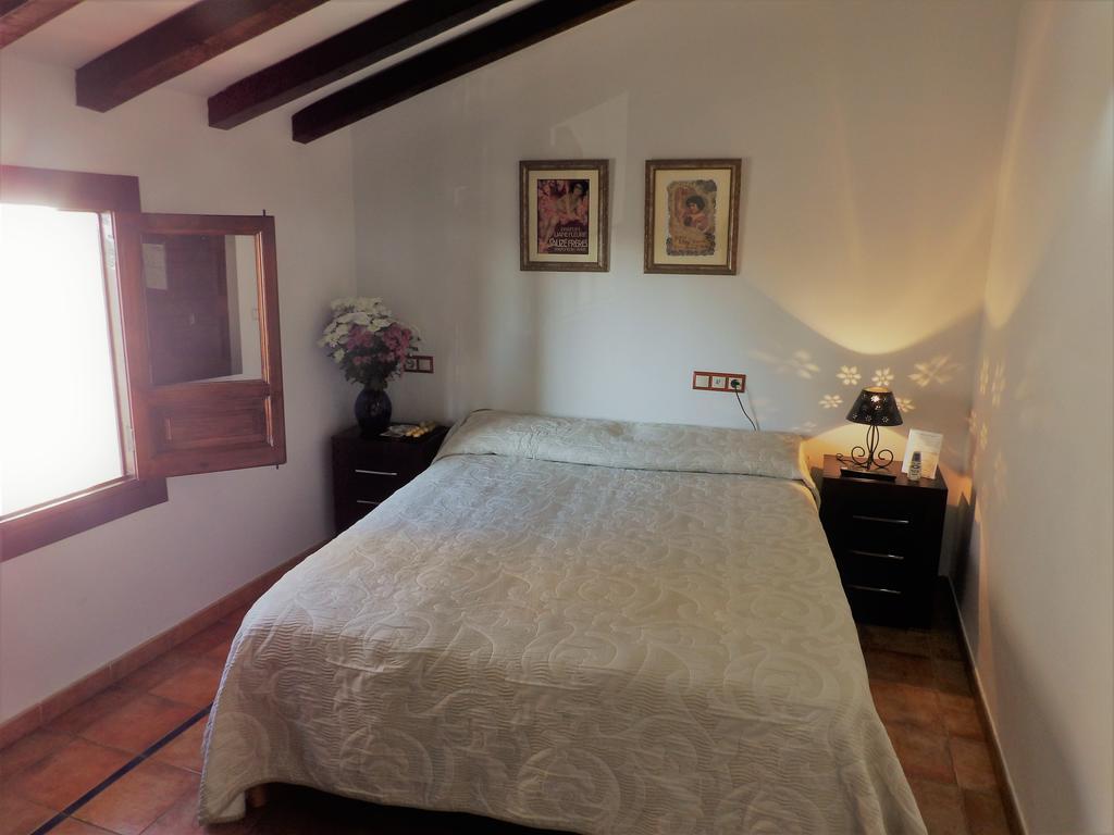 Hospederia Castillo De Alcaudete Guest House ภายนอก รูปภาพ