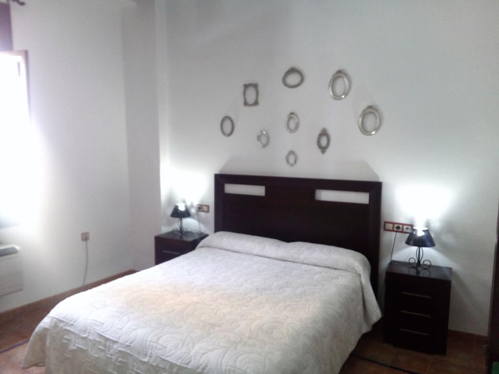 Hospederia Castillo De Alcaudete Guest House ภายนอก รูปภาพ